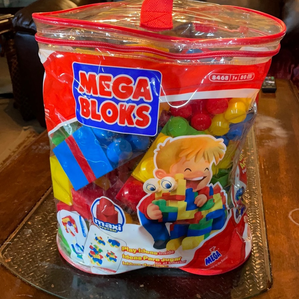 Mega blocks 80 pieces in primary colors